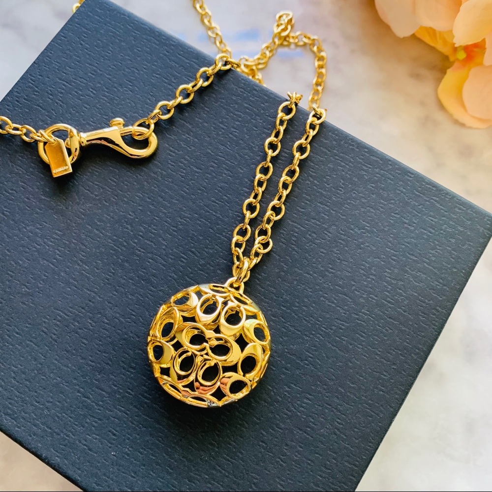 Coach Gold Chain Necklace With Round pendant - Picture 2 of 6